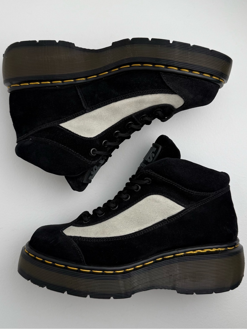 Vintage Dr. Martens Made in England 8592 Black Suede Y2K Platform Boots UK 6